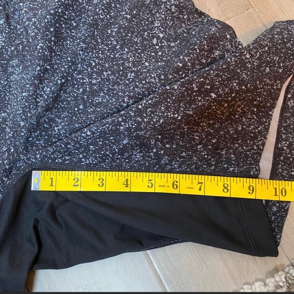 LuLu Lemon T.H.E Linerless Men’s 9” Shorts - Picture 5 of 5